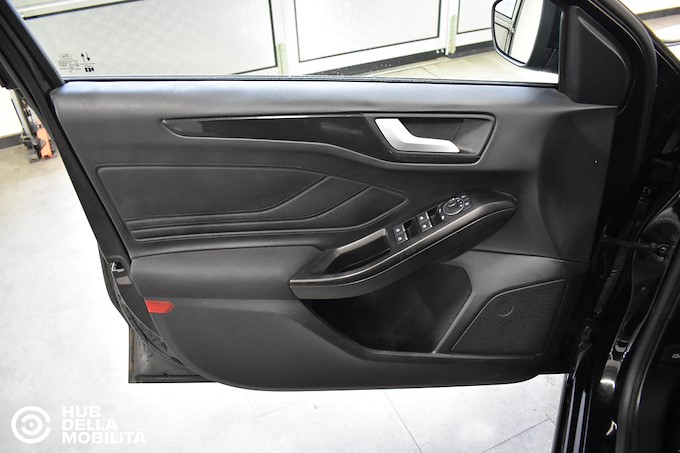 FORD Focus 1.0 EcoBoost Hybrid 125 CV SW ST-Line